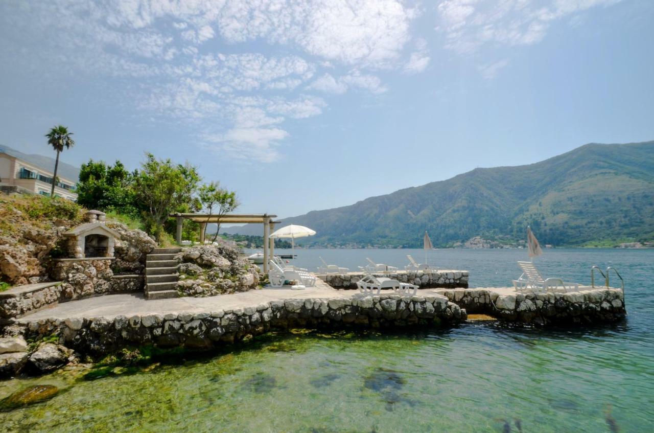 Guesthouse Grotta Di Nicola コトル エクステリア 写真